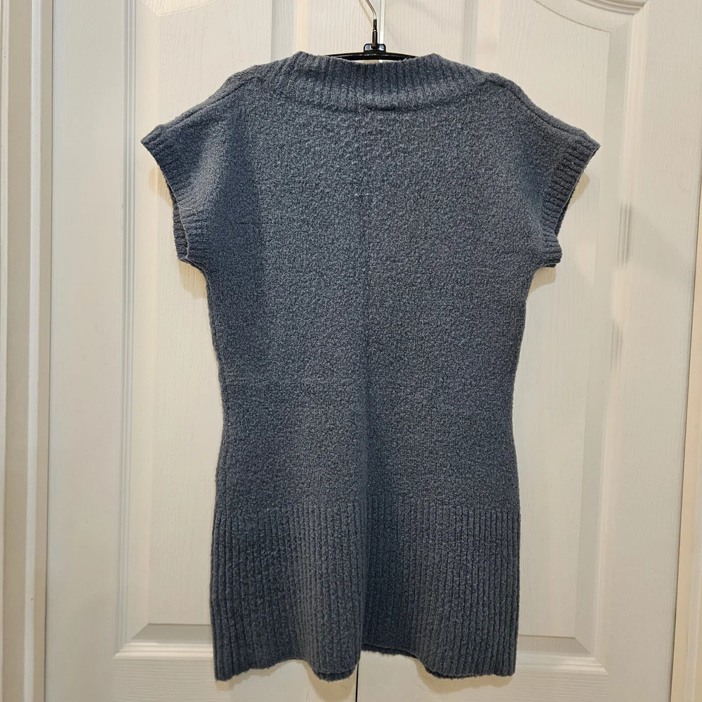 Dots Knit Sweater Top – Size Medium - Picture 7 of 8